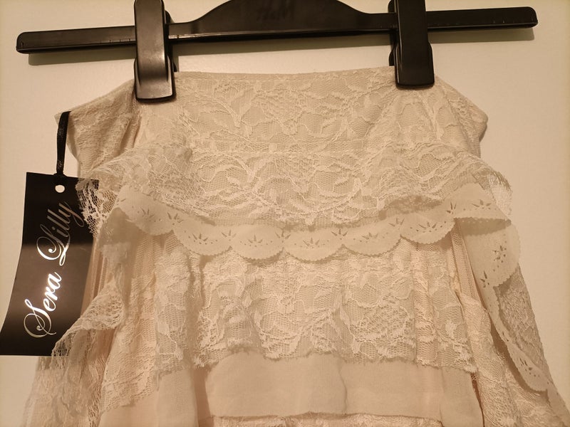 Sera Lilly Frilled to bits Size 10 Wedding Skirt62936668164994111