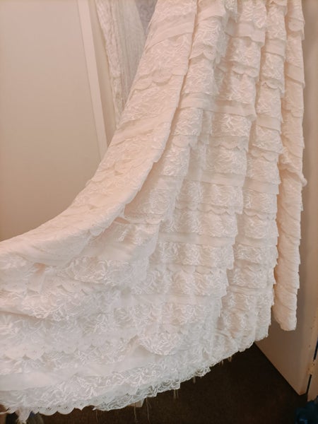 Sera Lilly Frilled to bits Size 10 Wedding Skirt62936668164994114
