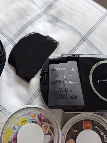PSP console + games Carousel 2