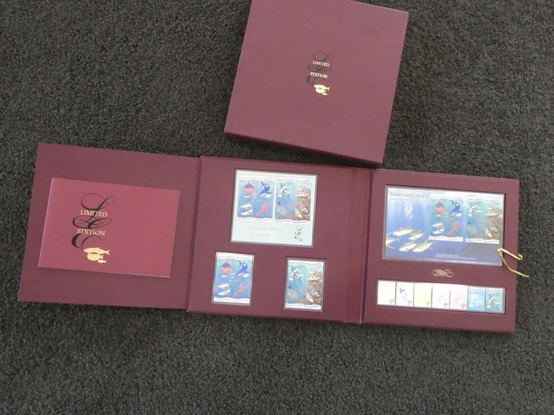 NZ Limited Edition album-$1res Carousel 2