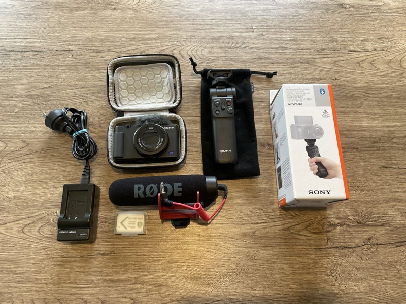 Sony ZV-1 Mark II Vlog Camera Bundle629356967168031117