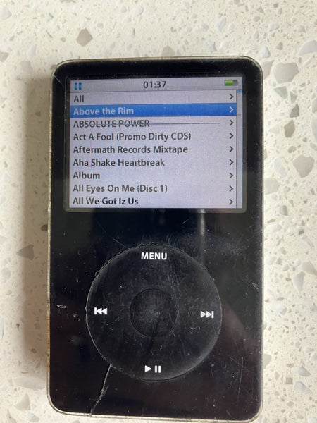 iPod Classic 5th Generation 30GB Carousel 2