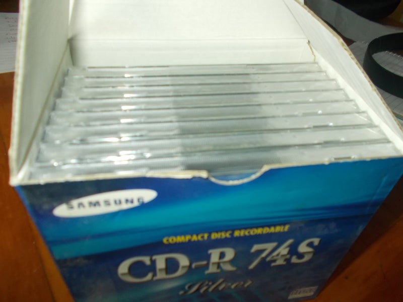 Samsung CD-R 74S Silver Writeables discs x 8 Carousel 2