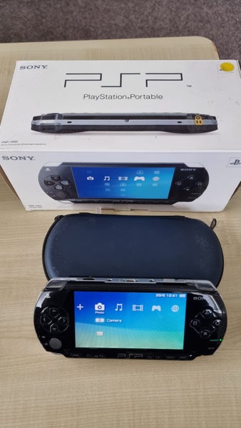Sony PSP - 1002 Console Carousel 2