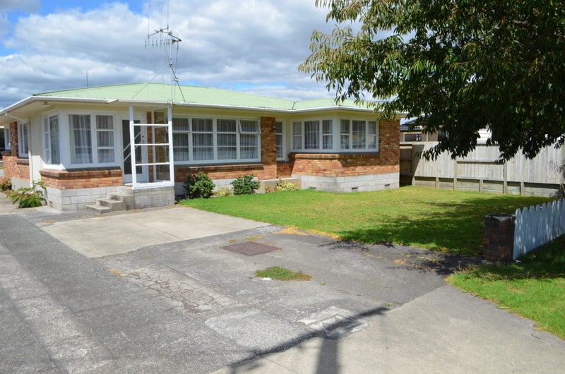 Image 1 of 18
