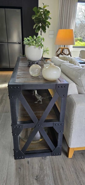Lounge setting, couches, chairs, tables, console62935697822081114