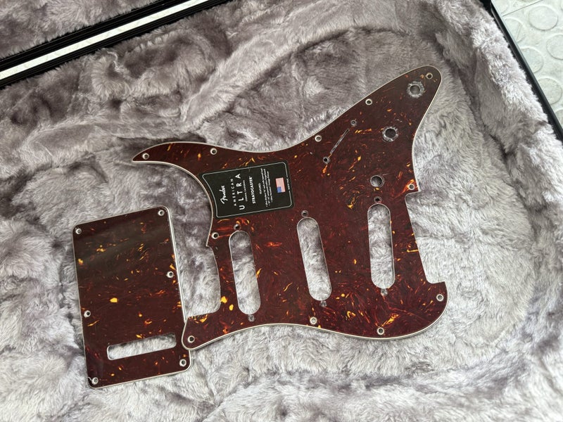 Fender American Ultra Arctic Pearl62935703925891114