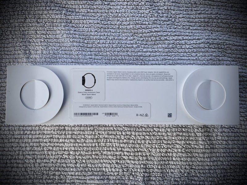 Apple Watch Series 4 – 44mm – $1 Reserve Carousel 8