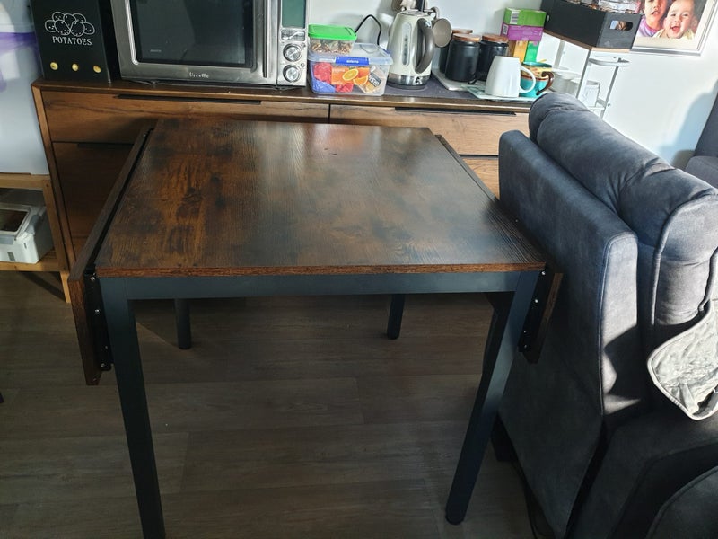 Dining room62954757451138111