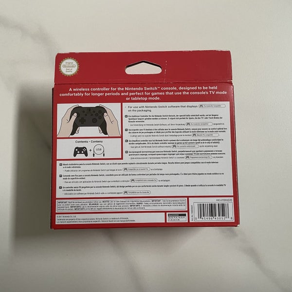 Nintendo Switch Pro Controller - Official Carousel 2