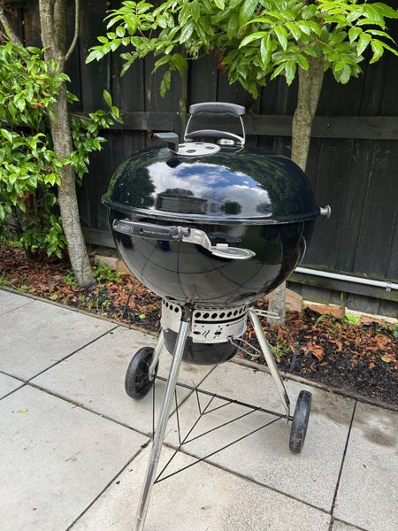 Weber Kettle Charcoal BBQ - 57cm Carousel 2