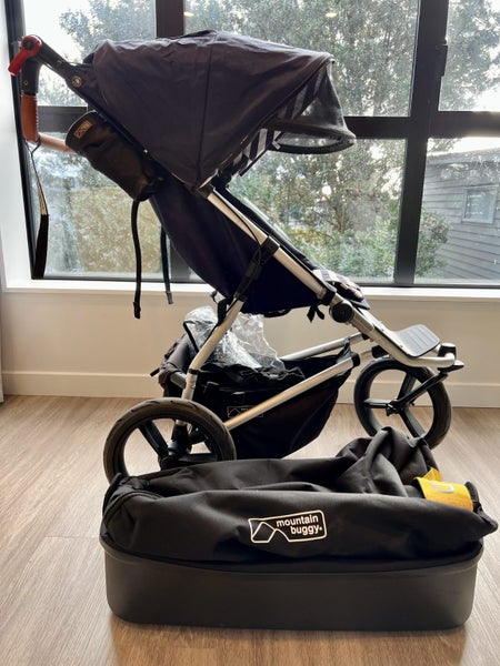 Mountain Buggy Urban Jungle Luxury Nautical Carousel 14