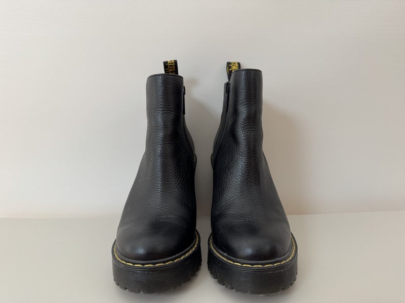Dr. Martens Magdalena Heel Platform Boot Women's US 6 NEAR NEW62935698748161112