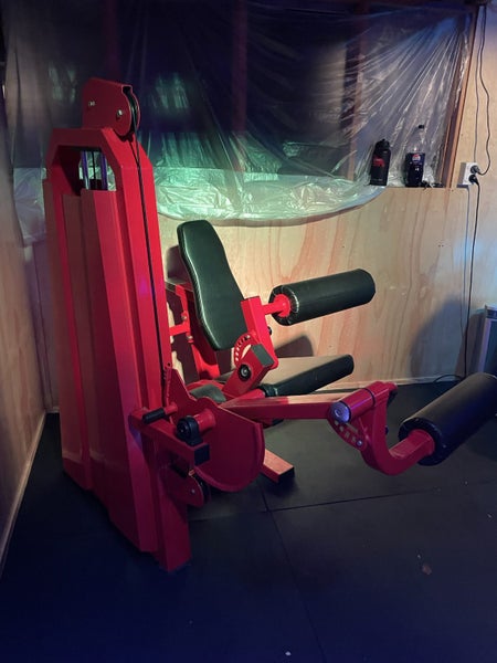 Seated Leg Curl Machine Carousel 1