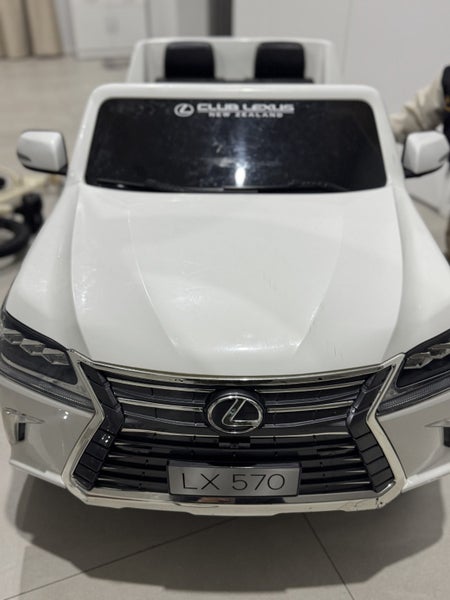 Lexus Kids Car Carousel 1