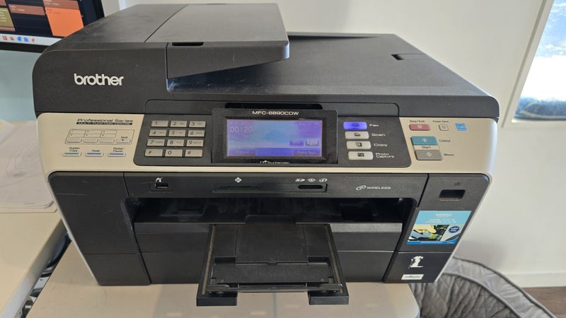 Brother Multifunction Centre MFC-6890CDW Carousel 1