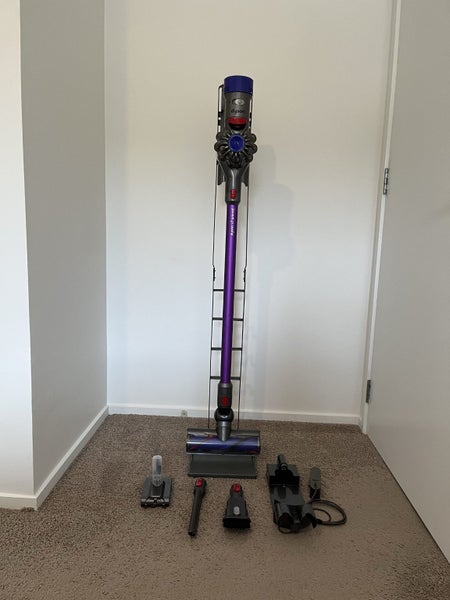 $1 RESERVE- Dyson- Brand NEW BATTERY ;-) Carousel 2