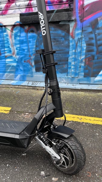 Apollo Phantom V2 E Scooter63002677351169112