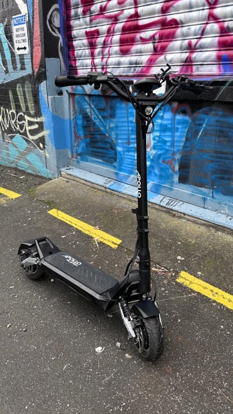 Apollo Phantom V2 E Scooter63002677351169114