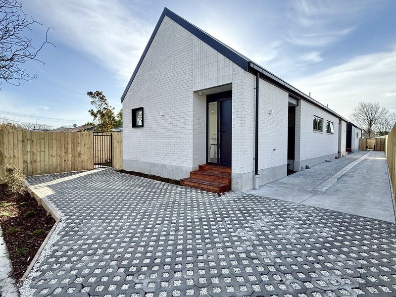 Image 1 of 20