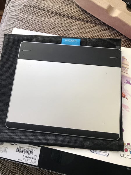 Wacom pen and touch tablet Carousel 2