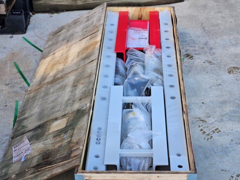 $1 Reserve 30T Hydraulic Press / Pneumatic Press Carousel 2