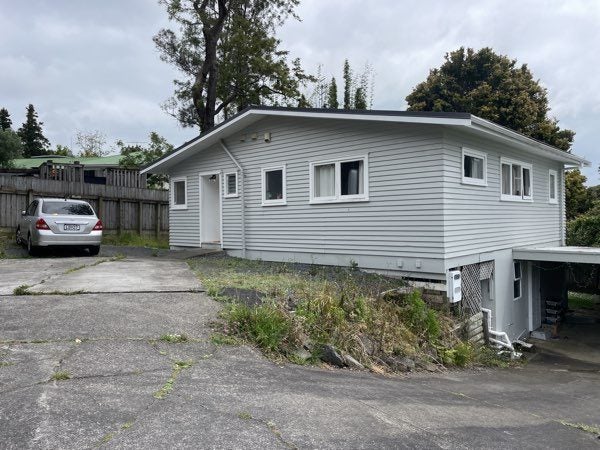 Image 1 of 8