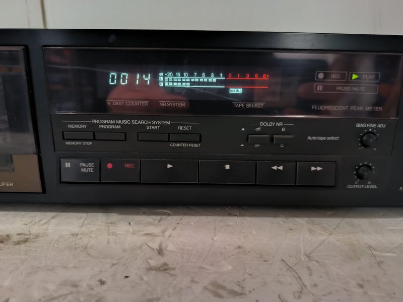 DENON CASSETTE DECK PLAYER DRM11 #B21124365-2 Carousel 2
