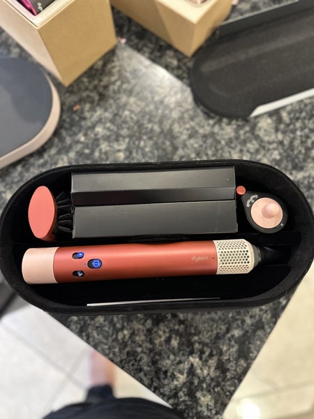 Dyson Airwrap Multi-Styler – Hardlyk Used – $500 ono62939541698305112