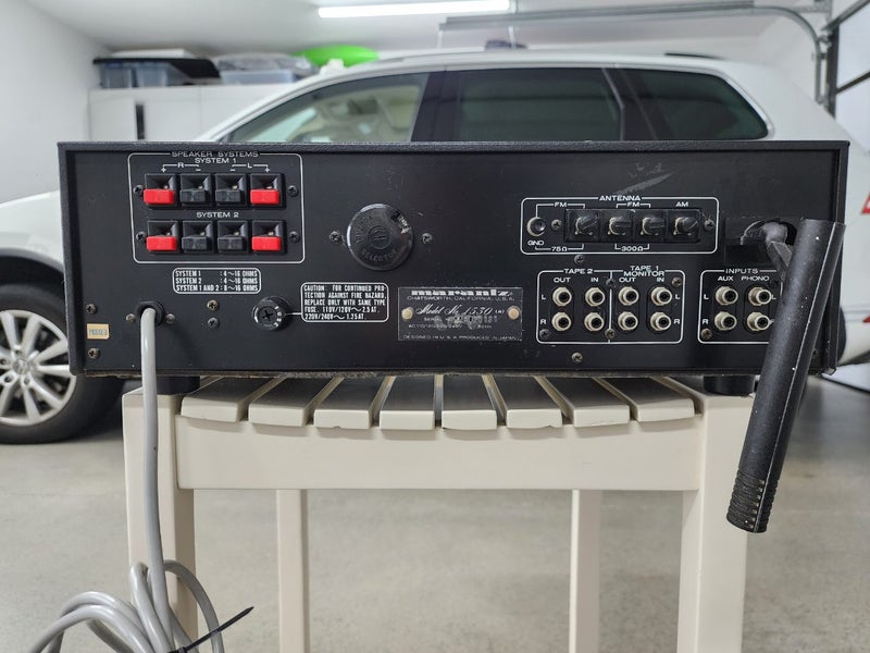 Marantz 1530 AM/FM Stero Receiver62935701234819111