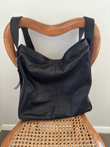 Country Road Shoulder Bag629347176901131110