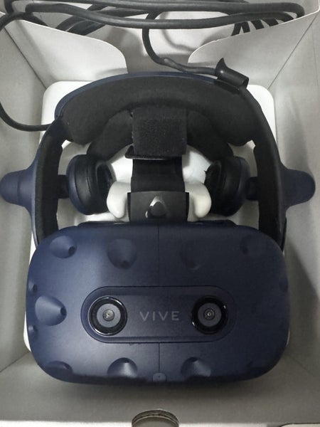 HTC VIVE PRO VR Headset62933723236099111