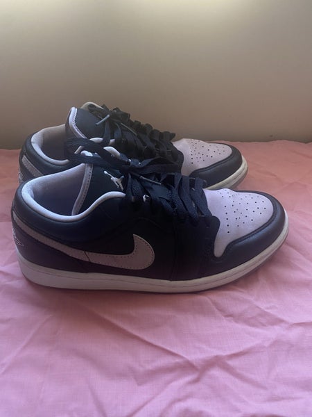 $1RES Air Jordan 1 Low SE’ Black Iced Lilac Carousel 1