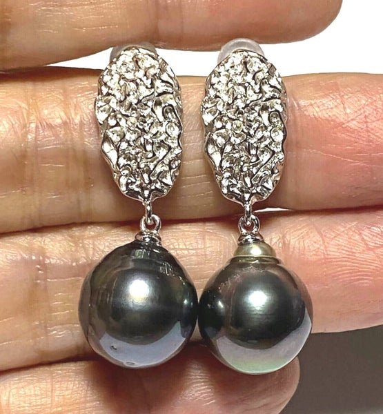 Stunning Oval Peacock Black Green TAHITIAN Pearl Earrings Carousel 1