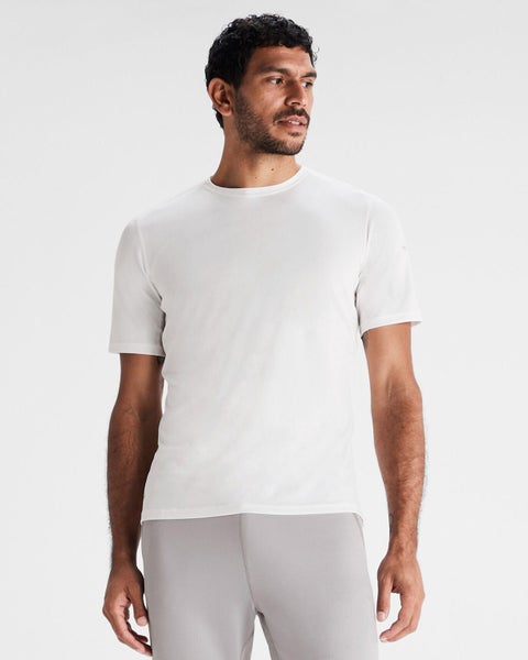 Kathmandu Men's Seeker T-shirt Carousel 1