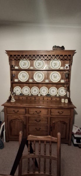 Solid UK Oak Dining table (8 seater extendable) and Dresser62967361738243110