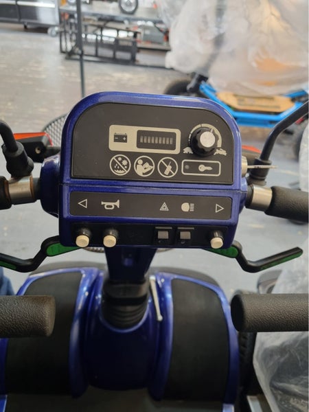 Mobility Scooter - Used - Fully Reconditioned - One Year Warranty62960458479489111