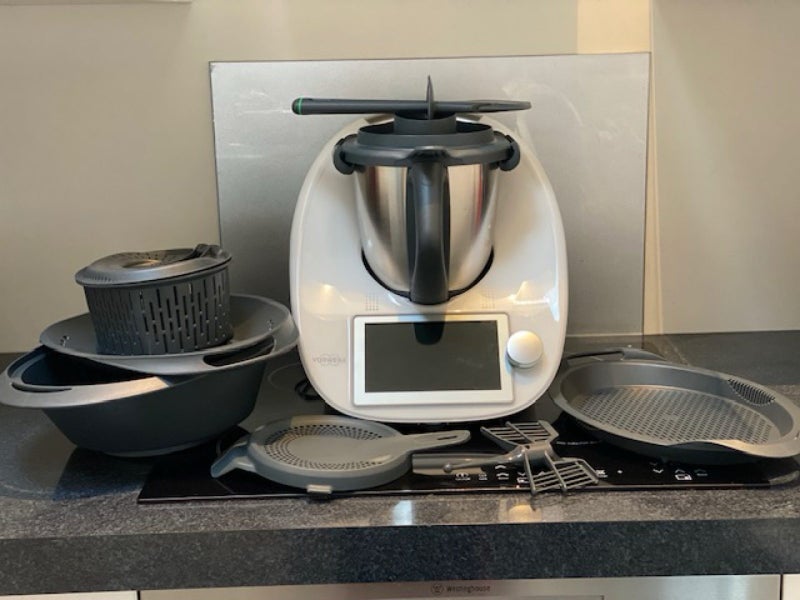 Thermomix TM6 - heaps of extras62930698103043113