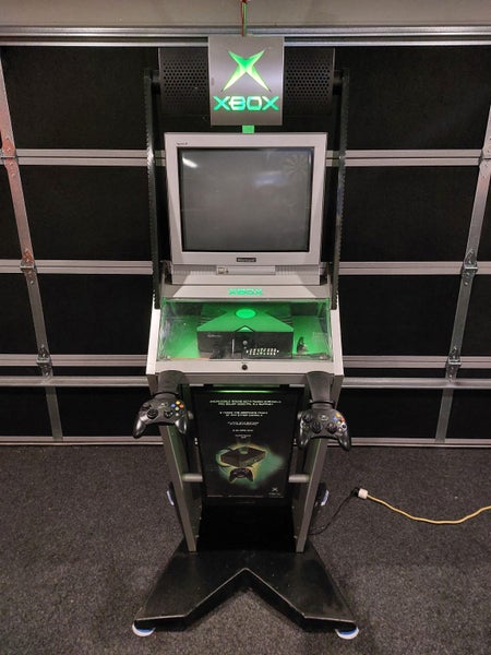 Xbox kiosk Carousel 2