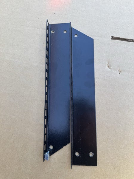 Server Rack Square Hole Punched Mounting Rail 6U Carousel 2