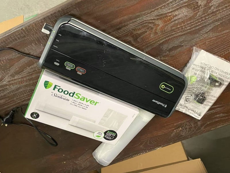 1$ RES 99.9%NEW FoodSaver Lock & Seal Vacuum Sealer RRP$118 Carousel 1