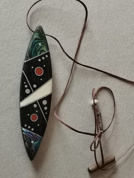 Stunning Black surfboard shaped pendant necklace w MOP paua jasper inserts Carousel 1