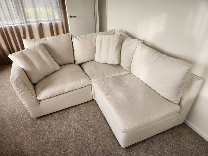 Marvellous linen 3.5 seater sofa63039328135939112