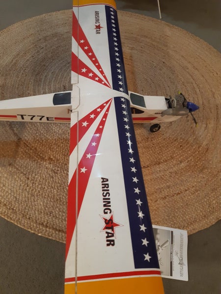 ARISING STAR - Engine Powered Plane Carousel 1