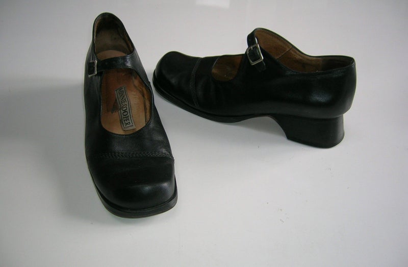 MINNIE COOPER- LEATHER MARY JANE SHOES - SIZE / 41 / 10 NZ Carousel 9