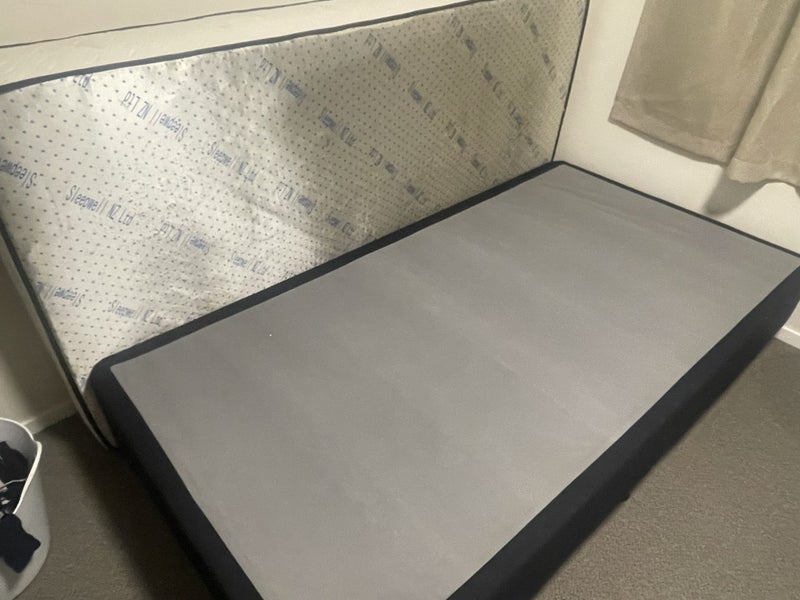 King Single Bed Mattress & Base62937633174017113