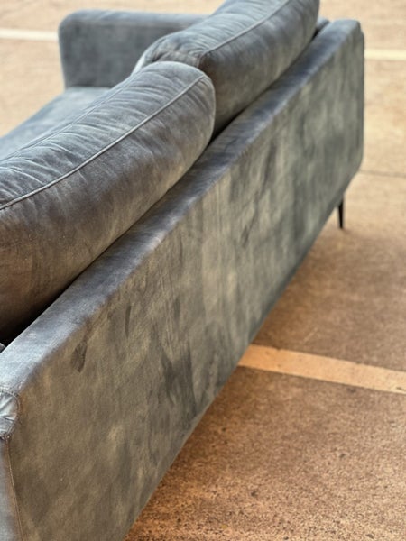 PHENOMENAL EARLY SETTLER FINCH VELVET 3S SOFA Carousel 10