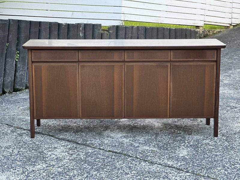 PHENOMENAL OTTO LARSEN RETRO SIDEBOARD Carousel 2