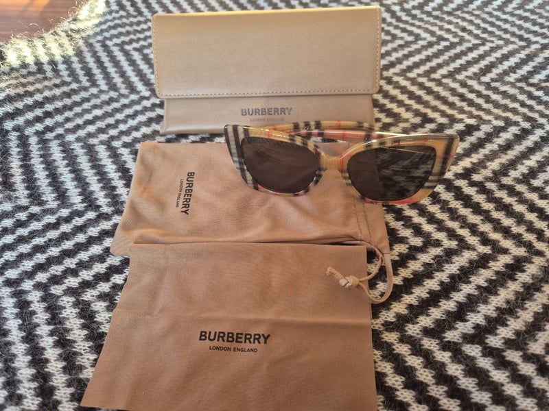 Burberry sunglasses62932724186114115