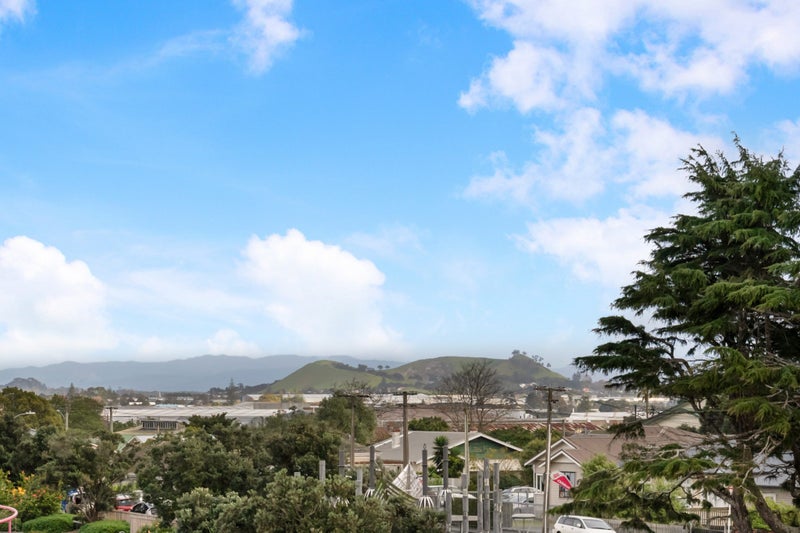 Image 1 of 10